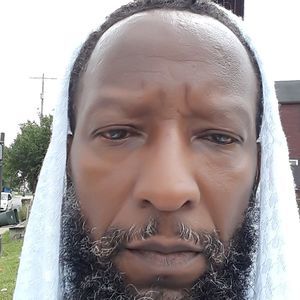 Meet your Posher, Lonnie